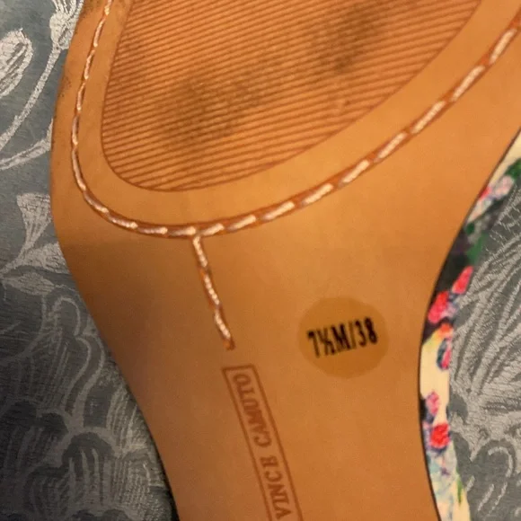 Vince Camuto Floral Slingback Heels - Picture 9 of 10